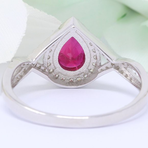 Teardrop Pear 1.25 Carat Ruby CZ Wedding Engagemen - Picture 3 of 6